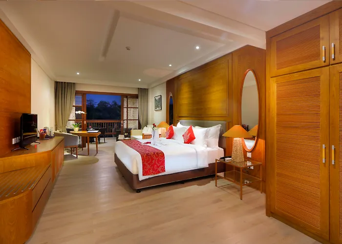 Jimbaran (Bali) hotels near Kelan Beach Transport