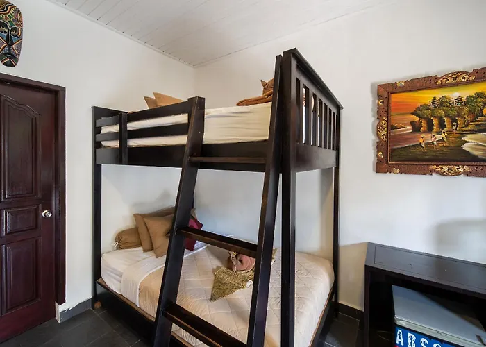 Padangbai (Bali) Hotels