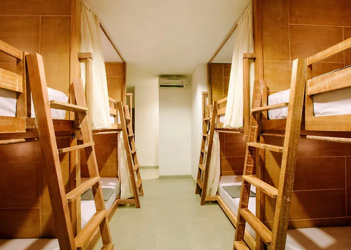 Kuta (Bali) Hostels